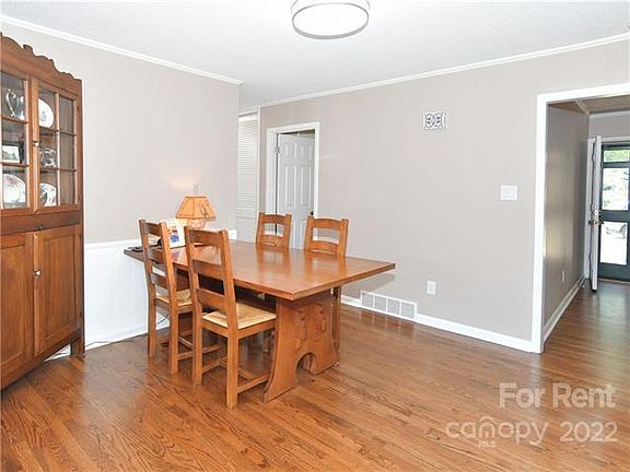 4th image of 615 Georgia Ave
