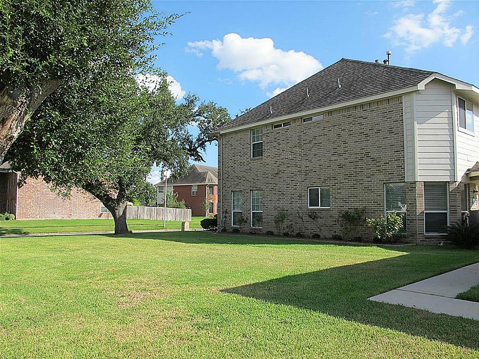 2nd image of 19847 Cypresswood Estates Run