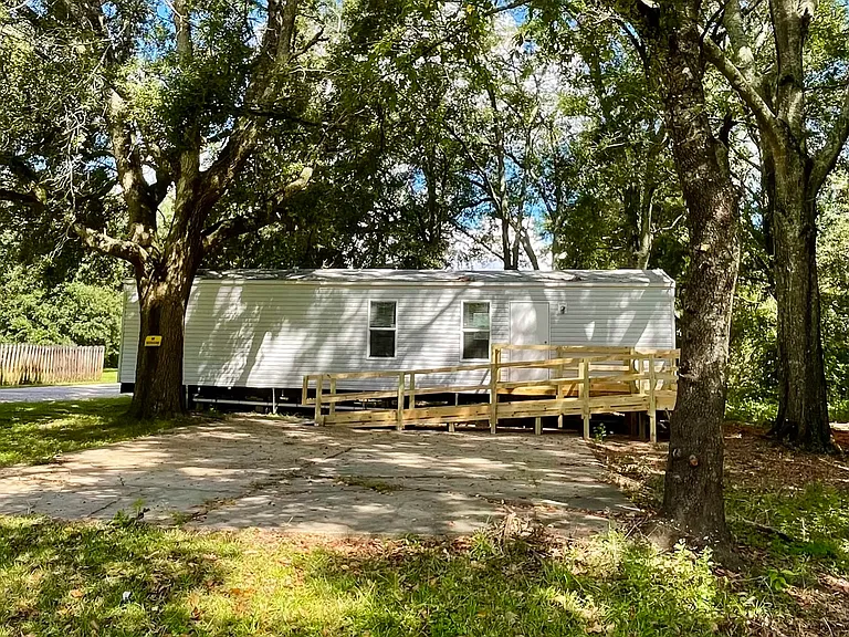 6410 Hayfield Rd #7 — Photo 1