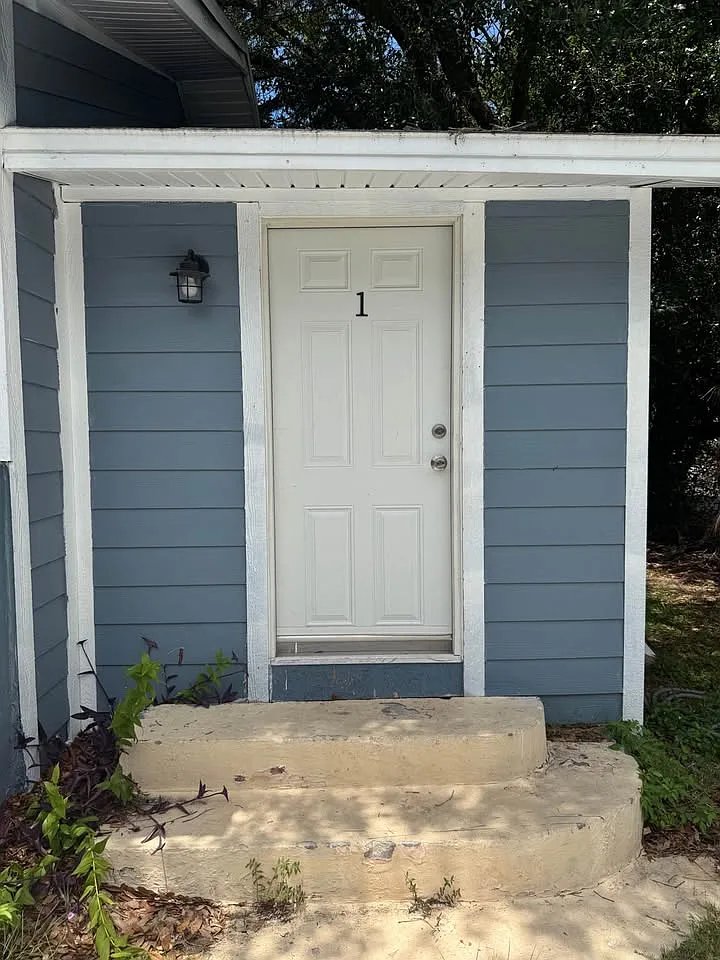 2 bed, 900 sqft, $1,275 — Photo 4