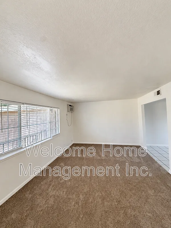 2 bed, 1.0 bath, 962 sqft, $2,125 — Photo 2