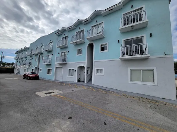 6336 SW 27th St #7, Hollywood, FL 33023