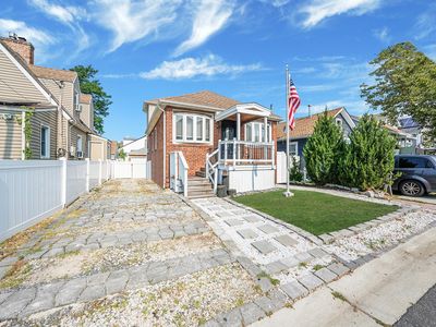 86 West Boulevard, East Rockaway, NY, 11518