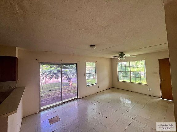 5th image of 1326 La Posada Dr