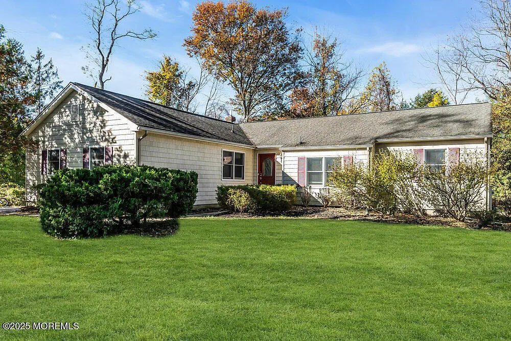 345 Green Grove Road photo 1