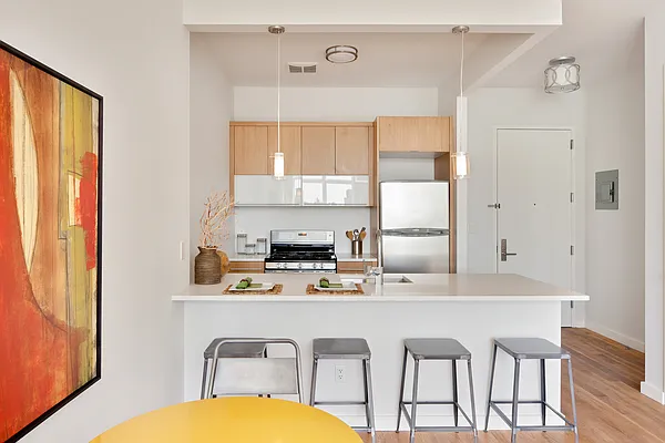 Rented by REALTY BY TRU LLC | media 6