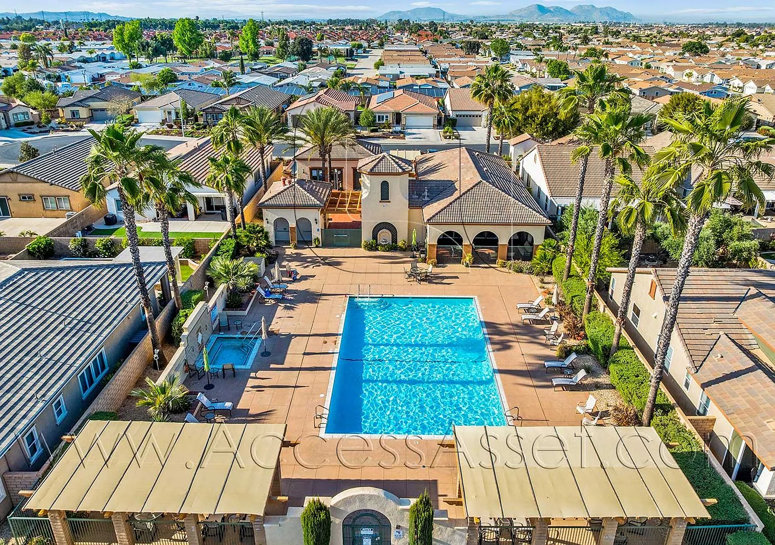 Love Where You Live - Beautiful 55+ Menifee 2 bd/ 2.5 bath Home! — Photo 4