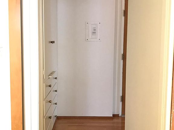 4th image of 219 Grand Ave APT 5