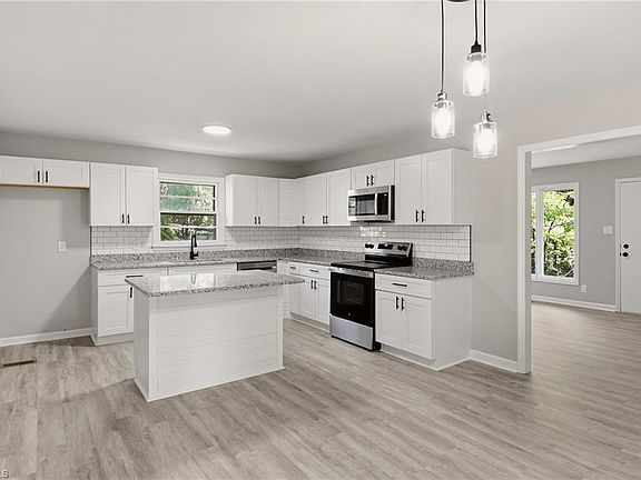 5th image of 1207 Cliffwood Dr