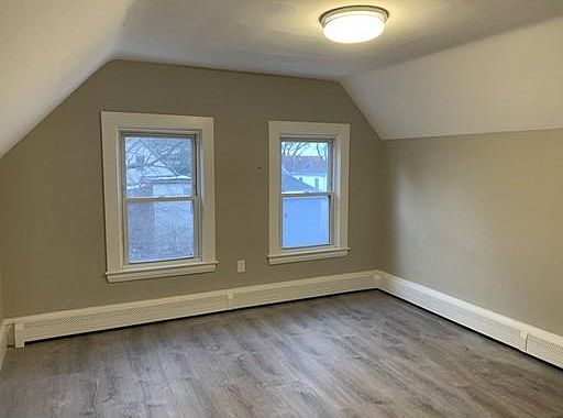 2nd image of 19 Crocker St #2