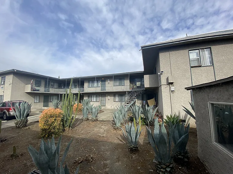 2203 E. El Segundo Blvd. (Elsegunbrook, LLC) — Photo 5
