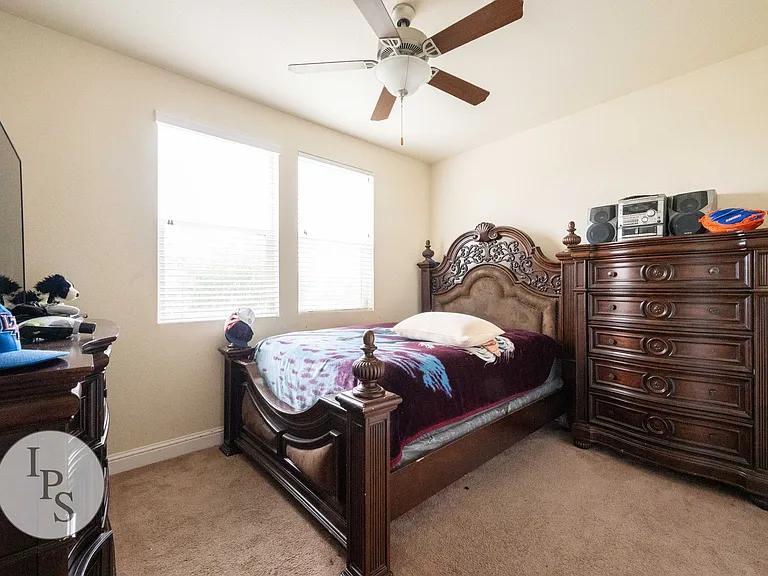 856 Reagan Ave — Photo 5