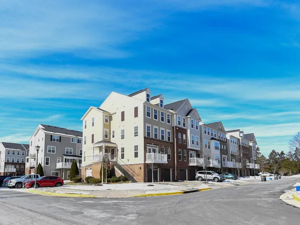 25225 Briargate Ter, Chantilly, VA 20152