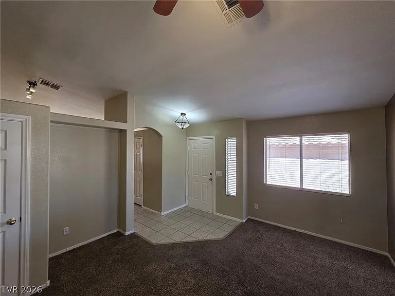 6674 Jordan River Dr — Photo 38
