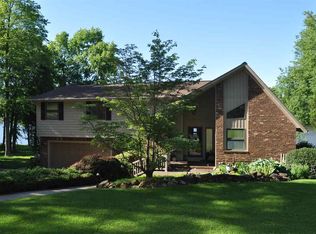 381 W Evergreen Plz S, Santa Claus, IN 47579