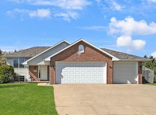 2775 Daniel Ct, Green Bay, WI 54311