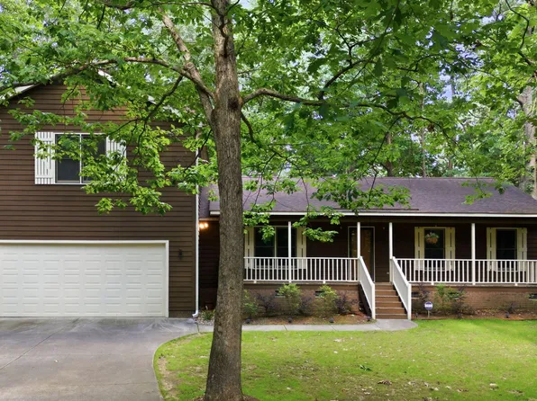 6605 Willow Chase Dr, Willow Spring, NC 27592