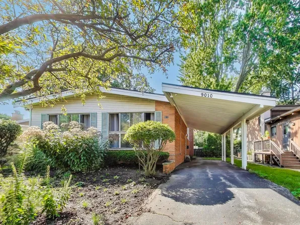 9010 Samoset Trl, Skokie, IL 60076