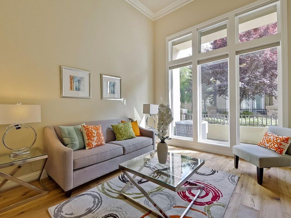 1st image of 1119 Avenida Benito
