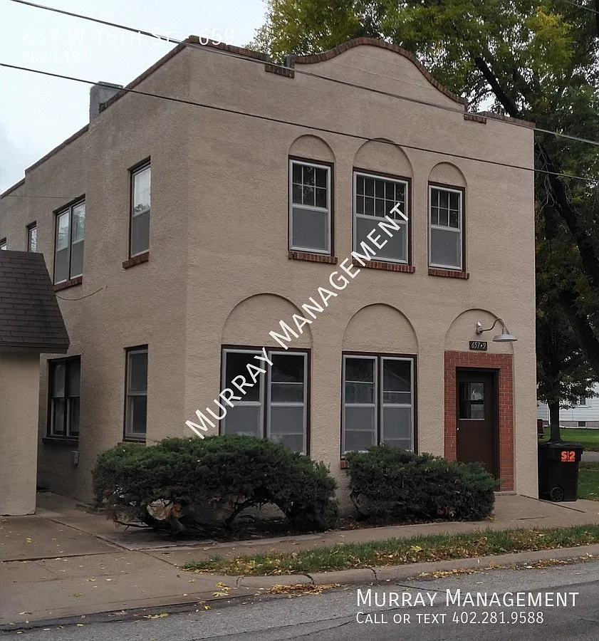 2 bed, $900 — Photo 1