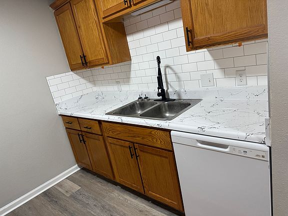5th image of 2020 Hobson Rd #B-102
