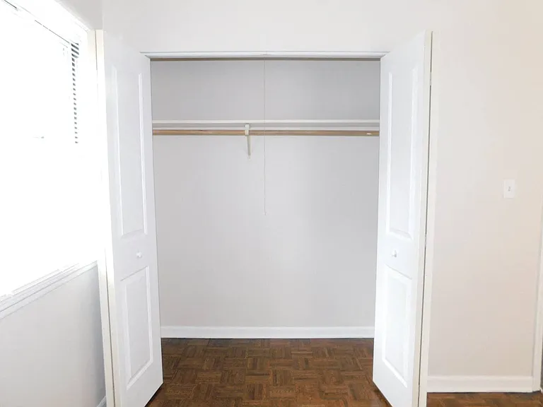 2610 Central Street — Photo 11