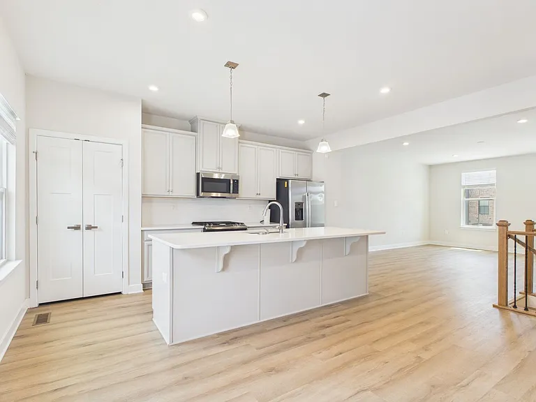 2117 Old Manchester St — Photo 12