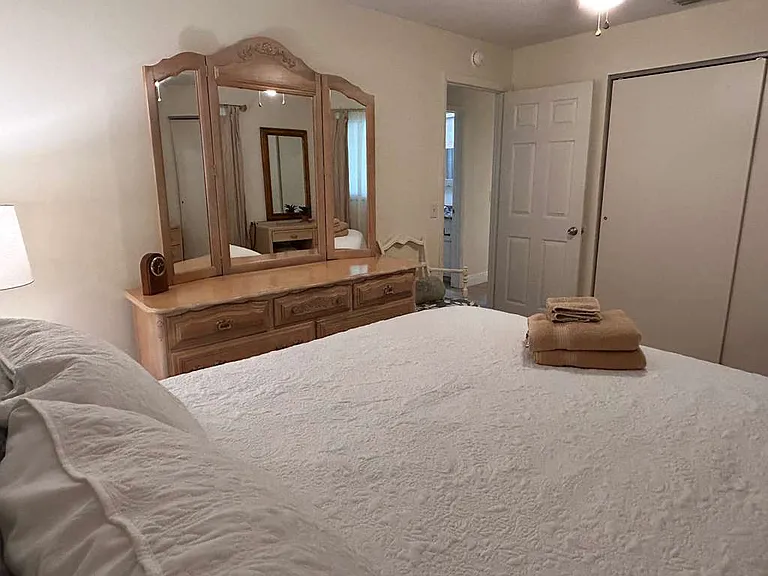 6029 Wyoming Ave #2 — Photo 9