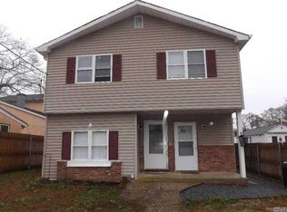 12 Jackson St, Rocky Point, NY 11778
