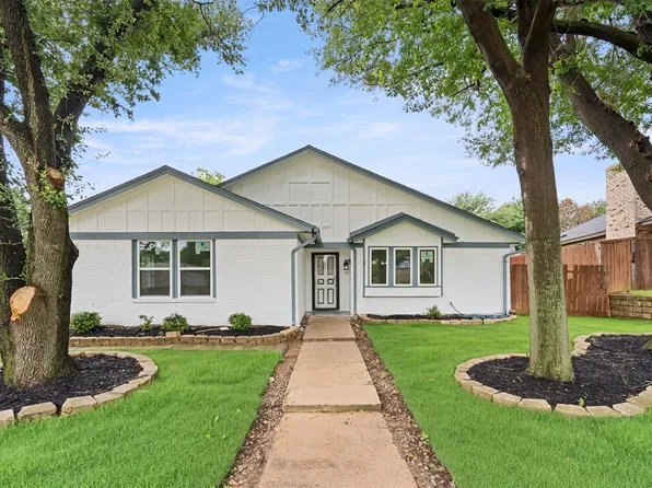 2024 Oakmeadow Ct, Bedford, TX 76021