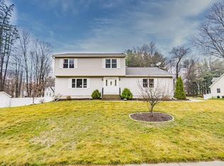 5 Judy Ln, East Longmeadow, MA 01028