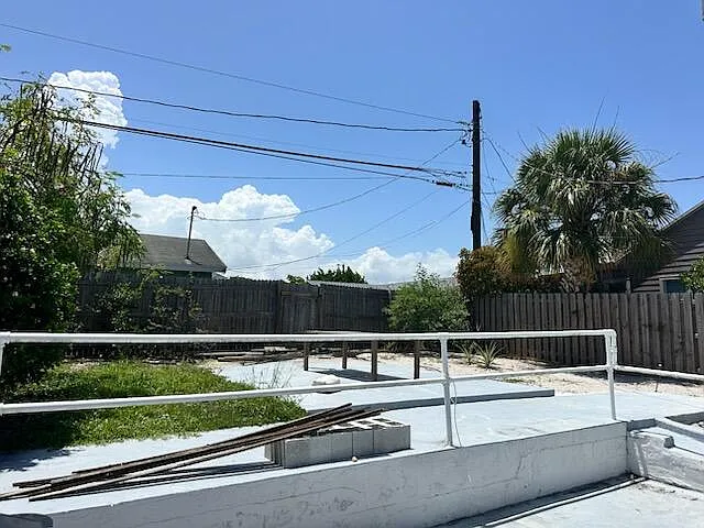 3 bed, 2.0 bath, 1440 sqft, $3,150 — Photo 4