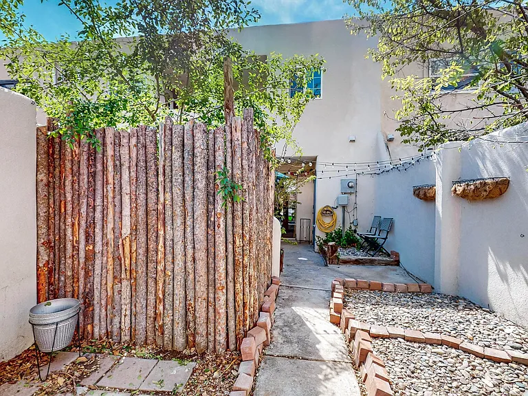 2732 Calle Anna Jean #D — Photo 22