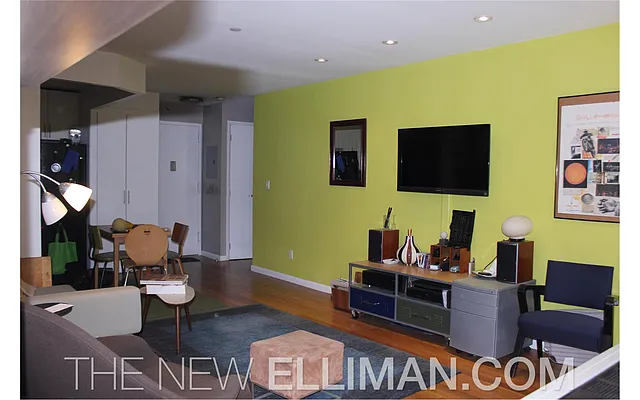 Rented by Douglas Elliman | media 15