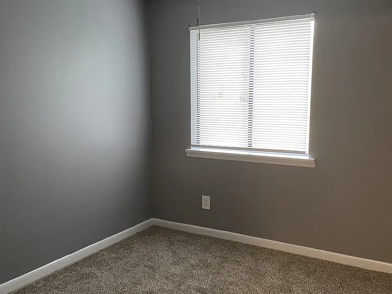 176 Gate St #1 — Photo 3