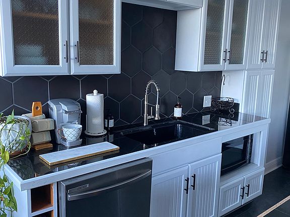 2nd image of 2109 Bayshore Blvd Unit 311