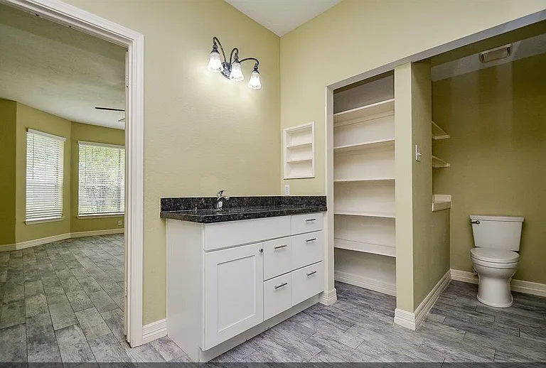 318 N Cypress Estates Cir — Photo 15