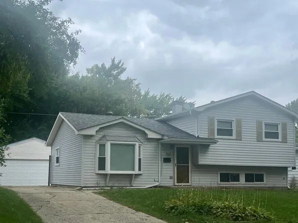 528 Bonniebrook Ave, Mundelein, IL 60060