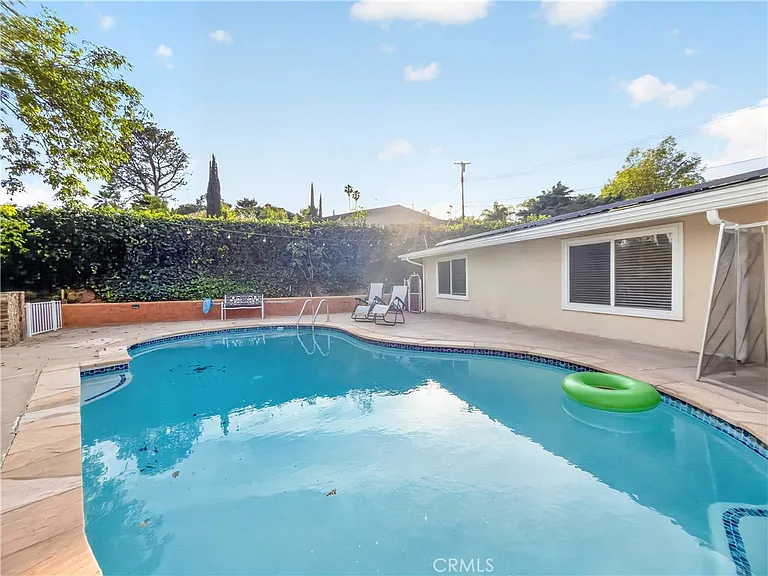 20520 Rhoda St — Photo 29