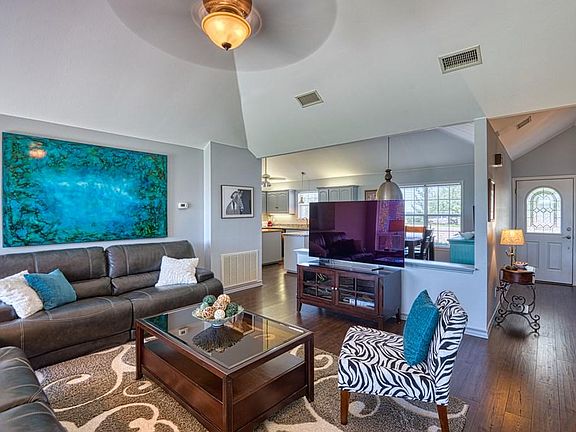2nd image of 191 Fannin Dr