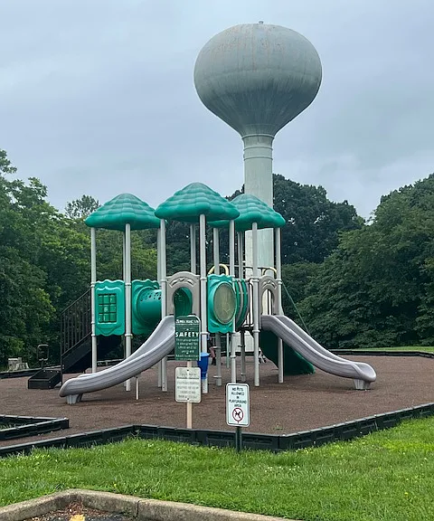 Leonardtown Village — Photo 4