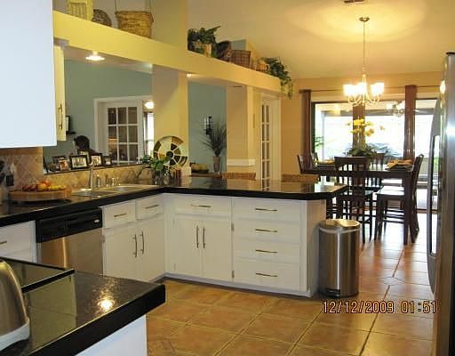 Eating Space in Kitchen