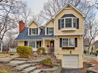 698 Chidester St, Glen Ellyn, IL 60137