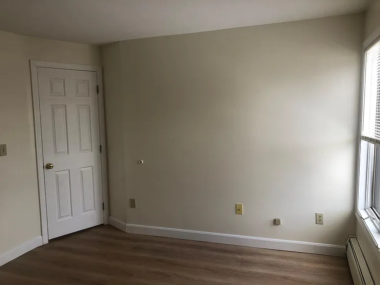 141 Beach St #1 — Photo 17