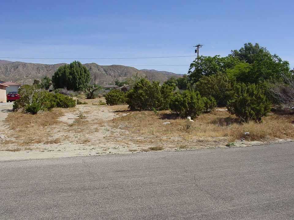 2nd image of 49574 Paradise Ave