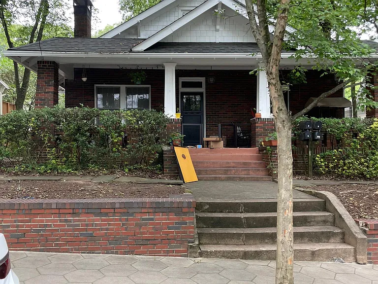 636 Cleburne Ter NE #A — Photo 3