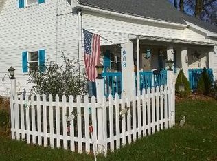 908 W 3rd St, North Manchester, IN 46962