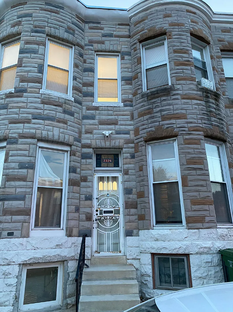 2326 McCulloh Street $850 Available (Private Bath) — Photo 1