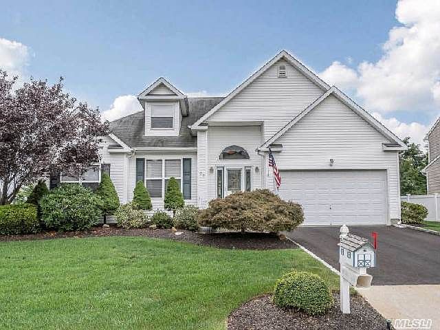 1st image of 35 Blueberry Ridge Dr