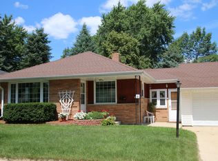 5220 W Cleveland Ave, Milwaukee, WI 53219